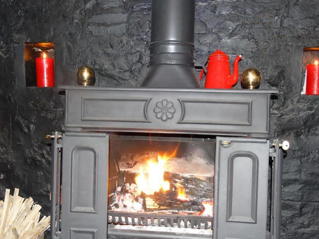 Oakford The Red Lion Hotel מראה חיצוני תמונה