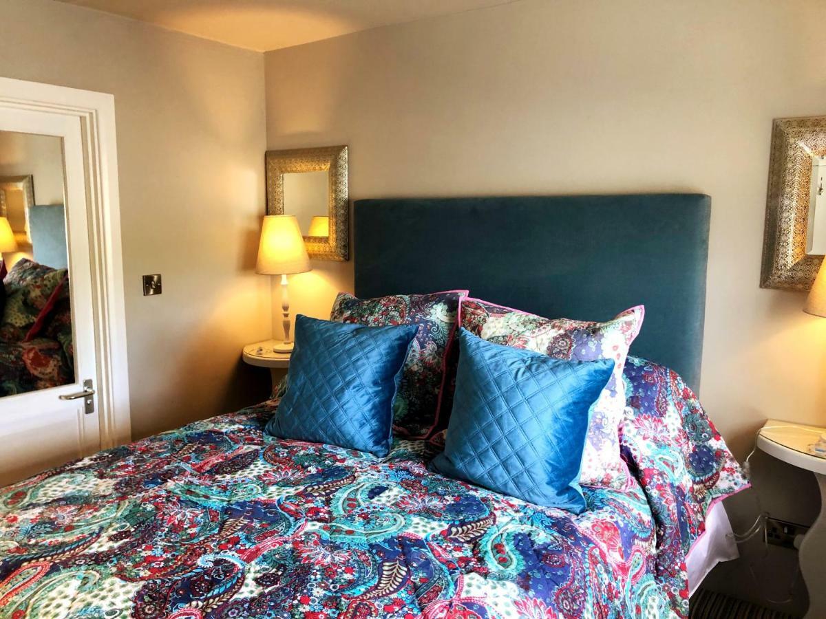 Oakford The Red Lion Hotel מראה חיצוני תמונה